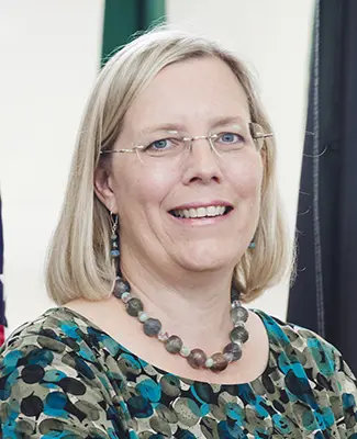 Davidson Schmich Image of AFAvH board member Louise Davidson-Schmich.