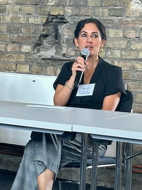 Portrait of Naika Foroutan, highlighting her research achievements.